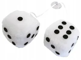 r0e90-kostki-kosci-samochodowe-ozdobne-na-lusterko