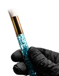 szczoteczka-pedzel-do-czyszczenia-rzes-brokatowa-niebieska