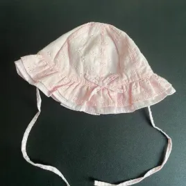 uroczy-rozowy-kapelusz-przeciwsloneczny-dla-dziewczynek