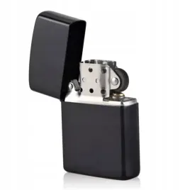 zestaw-zapalniczka-benzynowa-benzyna-zippo-125ml