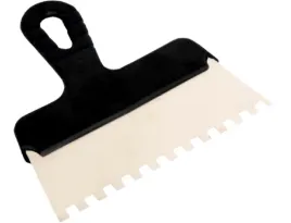 szpachla-nierdzewna-fasadowa-200-mm-zab-8x8-mm-uchwyt-z-tworzywa