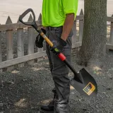 cat-lopata-k-series-d-handle-round-point-marka-caterpillar