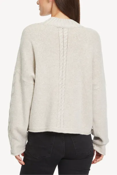 sweter-damski-tamaris-balje-oversize-plec-produkt-damski