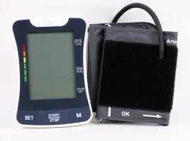 cisnieniomierz-naramienny-elektroniczny-artemed-mankiet-22-42cm-ce-who