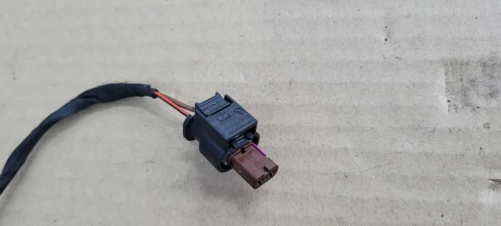 wtyczka-vw-passat-09-15-producent-czesci-audi
