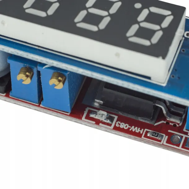 przetwornica-step-down-xl4015-5a-dc-dc-woltomierz-stan-opakowania-oryginalne