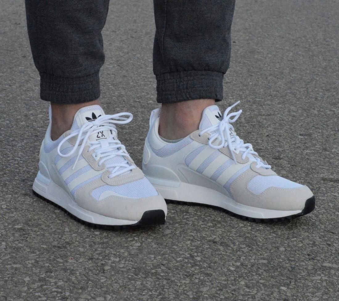 【癒ゝ】 Buty Męskie Adidas ZX700 G55781 Rozmiar 45 1/3