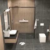 biala-polka-pod-prysznic-okragla-lazienkowa-scienna-metalowa-48-cm-gratis-waga-z-opakowaniem-1-5-kg