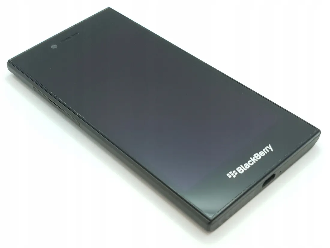 blackberry-leap-lte-czarny-or-a