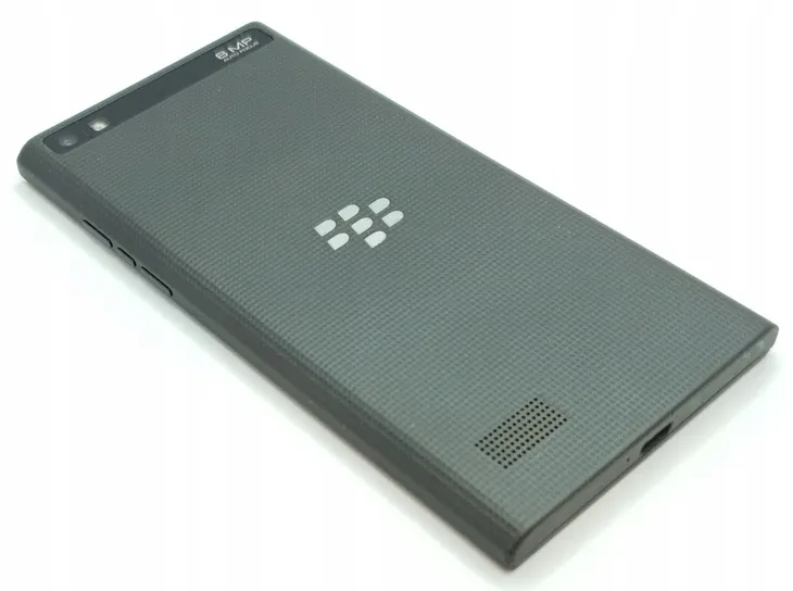 blackberry-leap-lte-czarny-or-a-typ-smartfon
