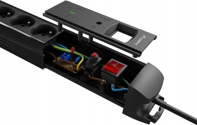 lanberg-sp1-5-gniazd-schuko-3m-stan-nowy