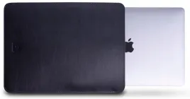 czarne-etui-na-laptop-wsuwane-apple-macbook-pro-13-skora-baltan