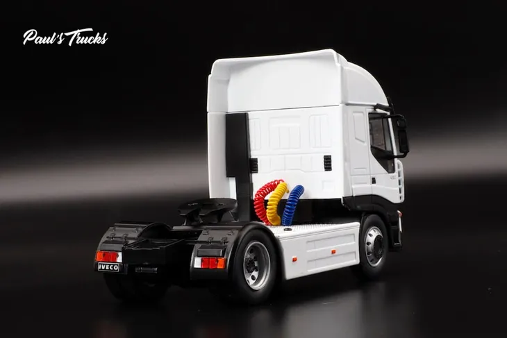 iveco-stralis-1-43-ixo-stan-zlozenia-calosc-die-cast