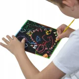 wydrapywanka-dragons-waga-z-opakowaniem-0-15-kg