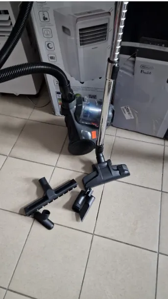 odkurzacz-bezworkowy-amazon-basic-b07c3nfcyc-marka-amazon