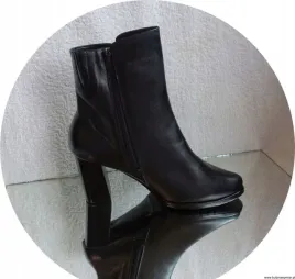 bnw-skorzane-botki-czarne-na-zamek-slupek-9-cm-44-czarny