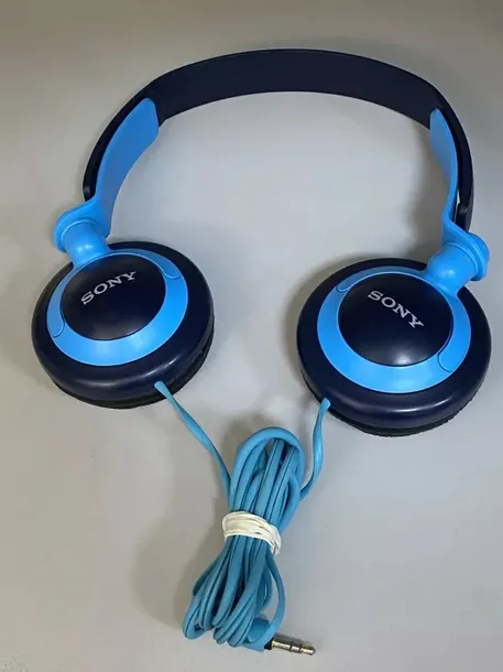 sony-mdr-mv1-sluchawki-studyjne-stan-nowy