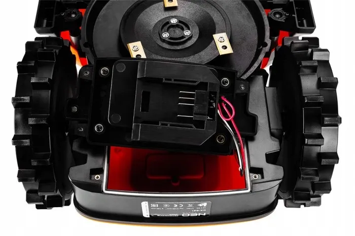 robot-koszacy-e-stan-nowy-marka-neo-tools