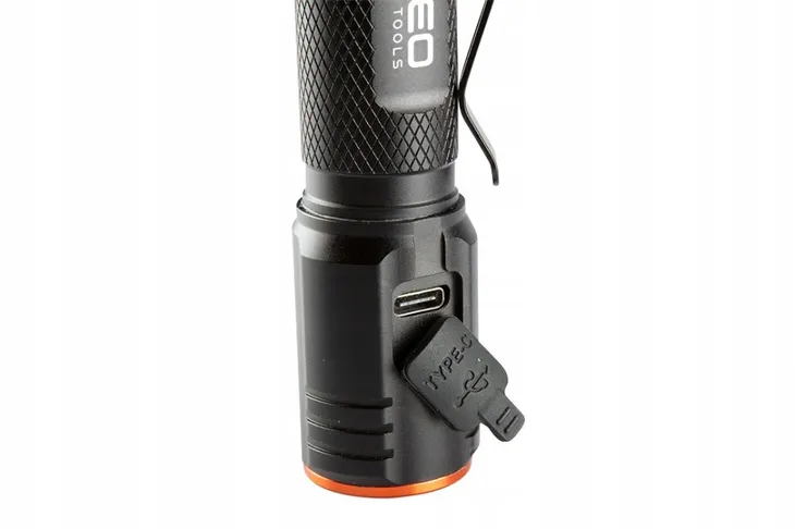 latarka-akumulatorowa-usb-c-2000-lm-chn-led-zrodlo-swiatla-led