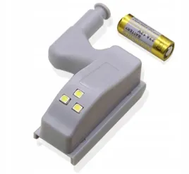 lampka-do-szafki-szafy-na-zawias-drzwiczki-3-led