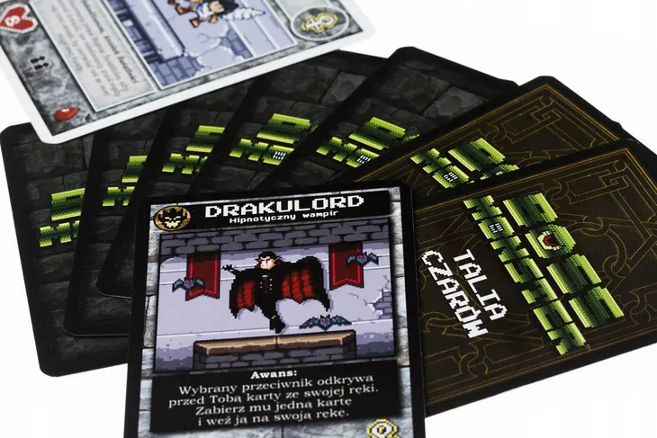 boss-monster-gra-karciana-trefl-informacje-dodatkowe-wersja-podrozna