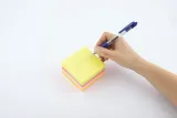 bloczek-samoprzylepny-75x75mm-neon-d-rect-liczba-kartek-450