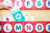 montessori-dom-zabaw-kolor-dominujacy-wielokolorowy