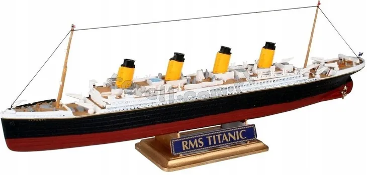 statek-r-m-s-titanic-stan-opakowania-oryginalne