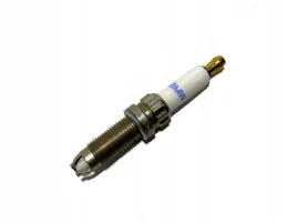 swieca-zaplonowa-bmw-3-e90-20-bmw-12120033910