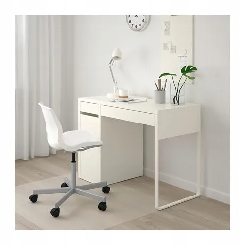 ikea-micke-biurko-biale-105x50-cm-wysokosc-przestrzeni-na-nogi-63-cm