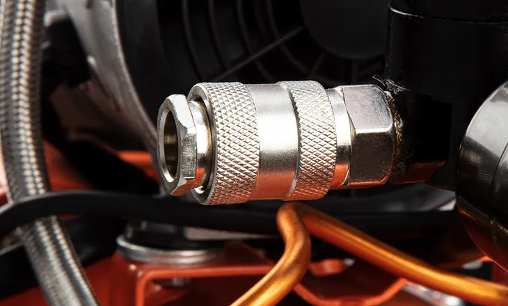 kompresor-bezolejowy-12l-moc-500-kw