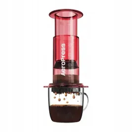 aeropress-clear-red-zaparzacz-do-kawy-czerwony