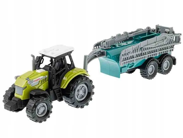 traktor-z-opryskiwaczem-marka-daffi