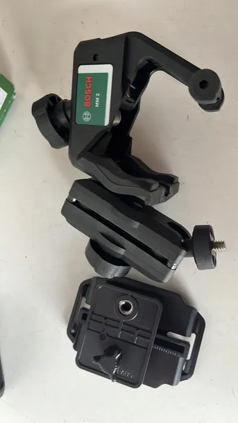 laser-krzyzowy-bosch-quigo-waga-0-22-kg