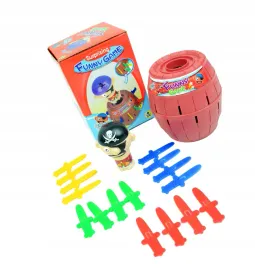 gra-w-pirata-ukluj-pirata-skaczacy-pirat-w-beczce
