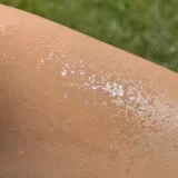 revers-mgielka-zapachowa-z-rozswietlajacymi-drobinkami-galaxy-shine-marka-revers