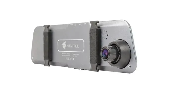 wideorejestrator-navitel-dvr-mr155-zasilanie-akumulatorowe-gniazdo-zapalniczki-samochodowej