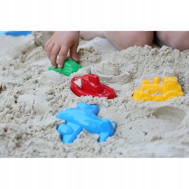 foremki-do-piasku-pojazdy-mix-wiek-dziecka-2-lata