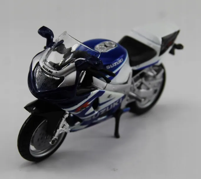 cycle-1-18-rozne-rodzaje-bburago-stan-nowy-stan-zlozenia-calosc-die-cast