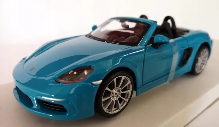 bburago-model-porsche-718-boxster-blue-1-24-stan-opakowania-oryginalne