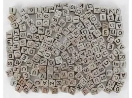 koraliki-abc-srebrne-literki-6-mm-30g