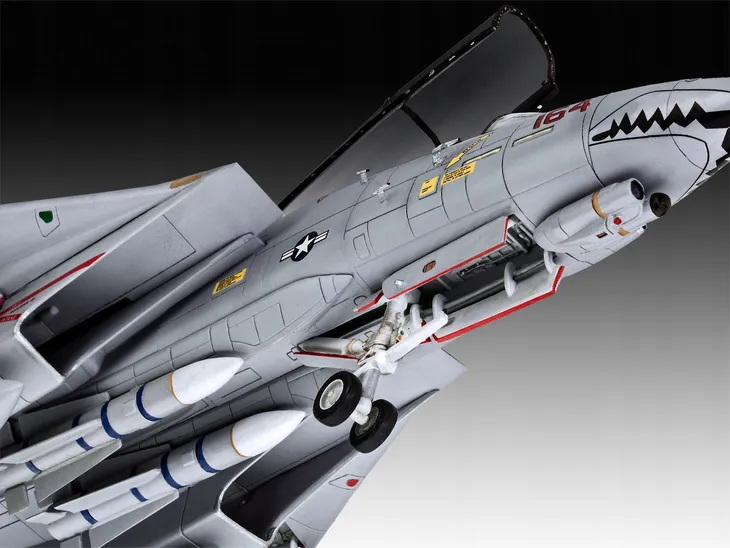 model-set-f-14d-super-tom-marka-revell-okres-ii-wojna-swiatowa