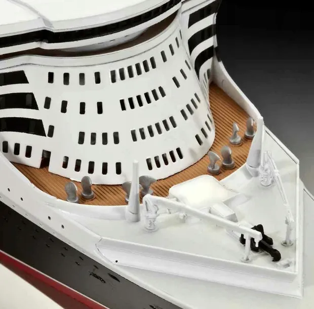 statek-pasazerski-queen-mary-2-waga-z-opakowaniem-0-15-kg