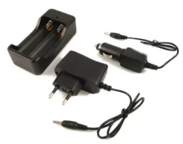 ladowarka-akumulatorow-18650-4-2-v-zasilacz-samochodowa