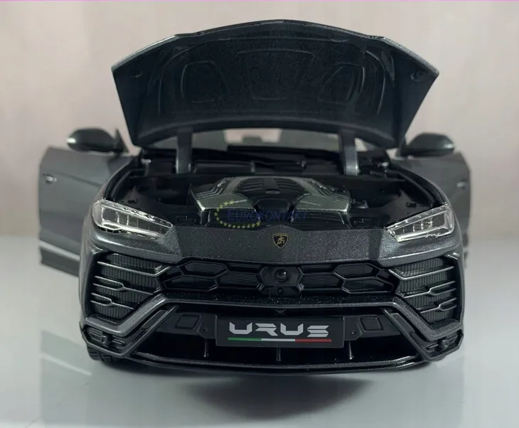 lamborghini-usus-grey-1-18-bburago-stan-nowy-waga-z-opakowaniem-1-1-kg