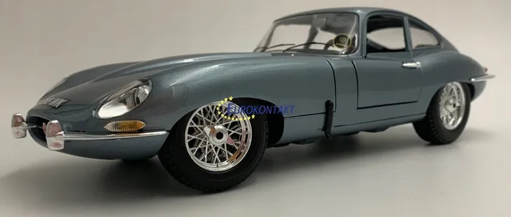jaguar-e-coupe-1961-silver-blue-1-18-bburago-stan-nowy-marka-bburago