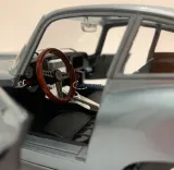 jaguar-e-coupe-1961-silver-blue-1-18-bburago-marka-bburago-stan-nowy