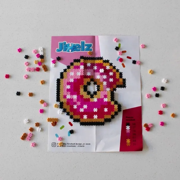 puzzelki-pixelki-jixelz-700-elem-slodkosci-material-plastik