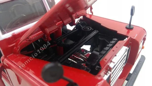 land-rover-1-24-bburago-skala-skale-1-19-do-1-25