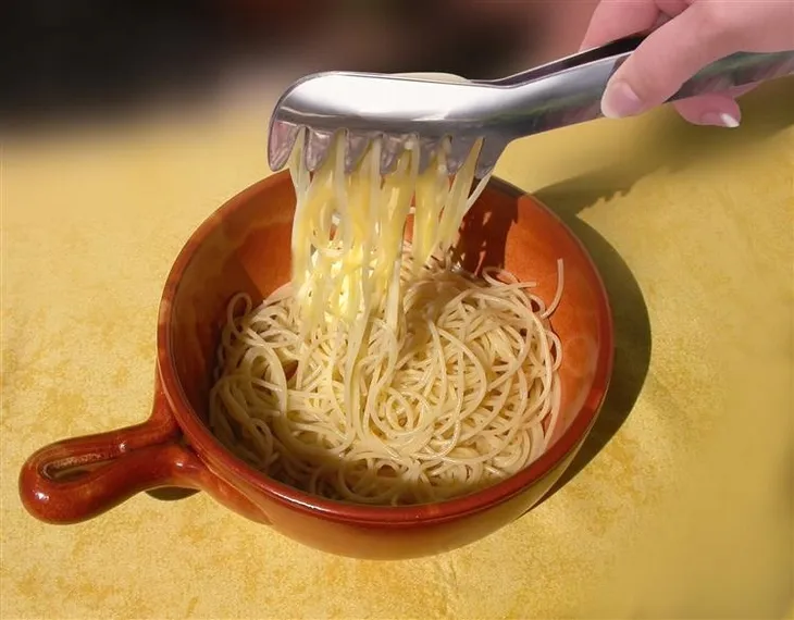 szczypce-do-spaghetti-18-10-fackelmann-stan-nowy-przeznaczenie-do-spaghetti